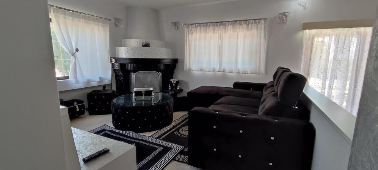 Ixian House Apartment Buitenkant foto