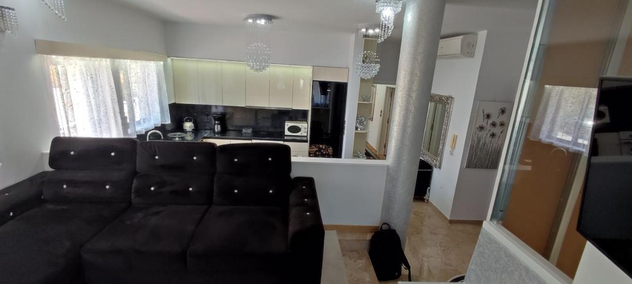 Ixian House Apartment Buitenkant foto
