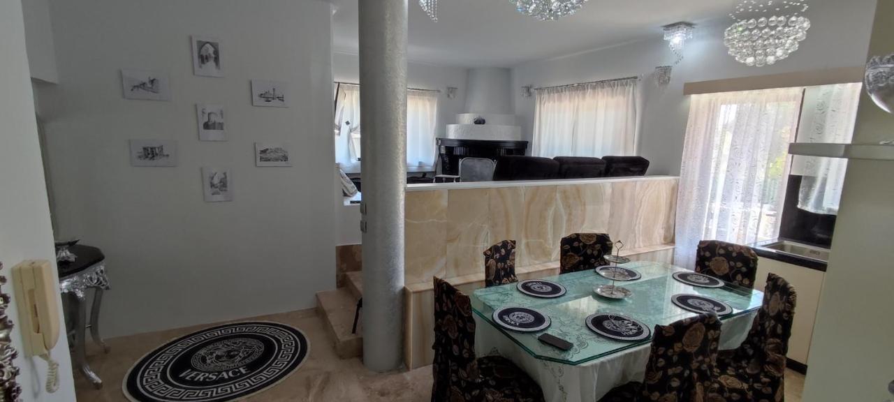 Ixian House Apartment Buitenkant foto